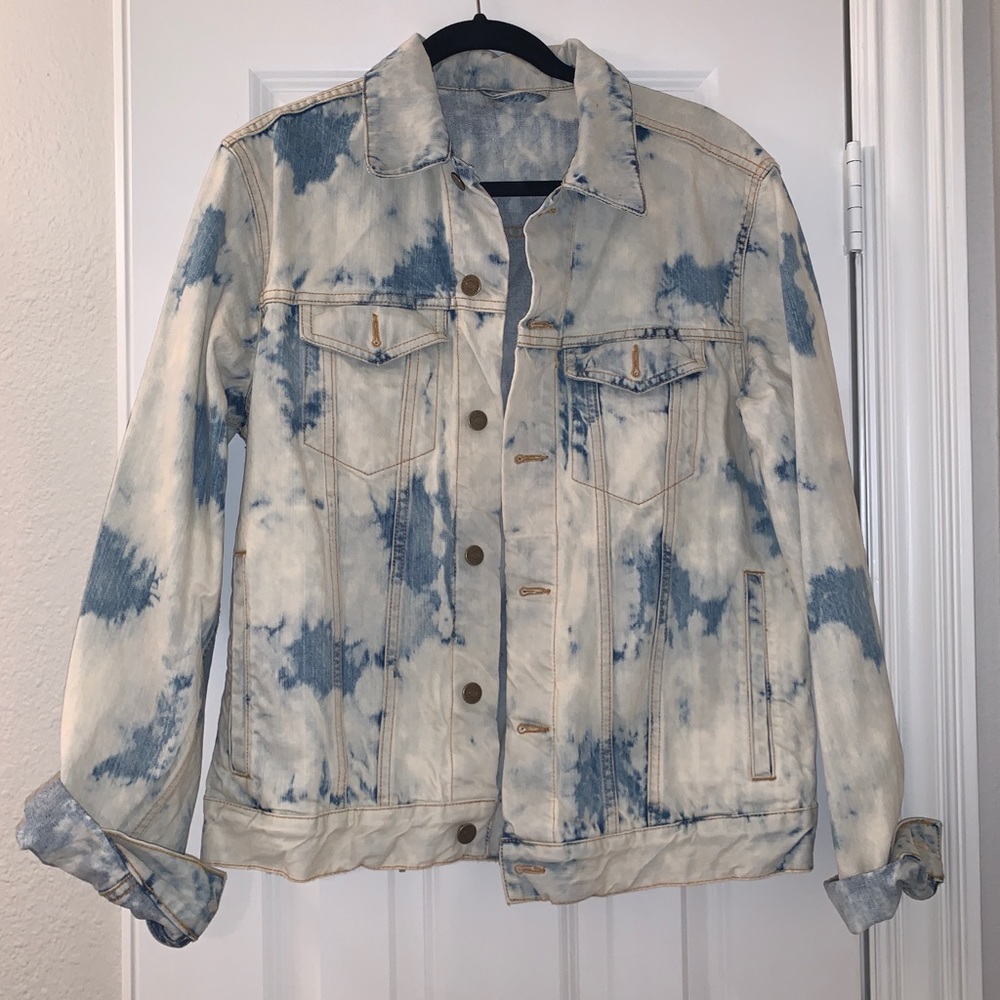 BRAND NEW NEVER WORN Oversized Jean Jacket from UO